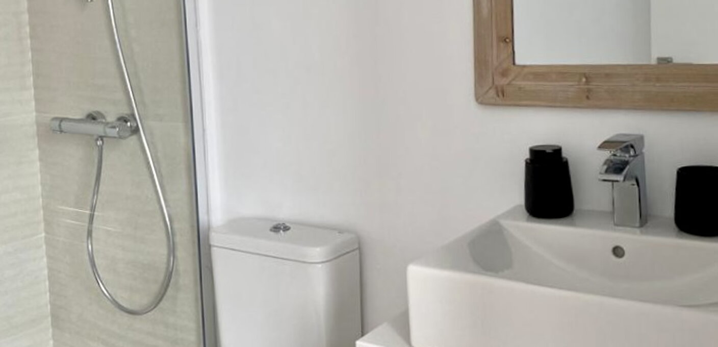 bathroom1