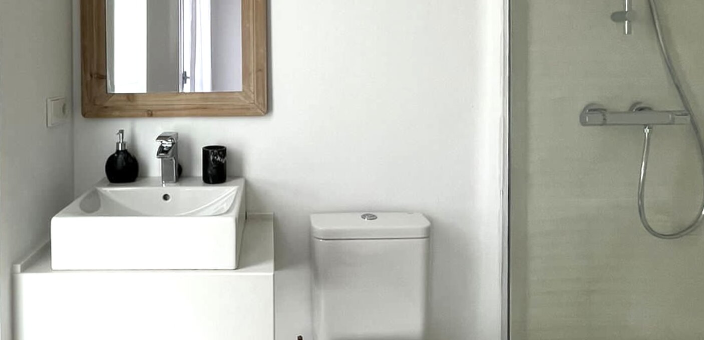 bathroom3